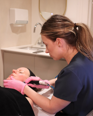 Hydrafacial treatment at Evergreen Medical